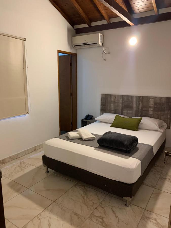 Hotel Porton Colonial Medellin Exterior photo