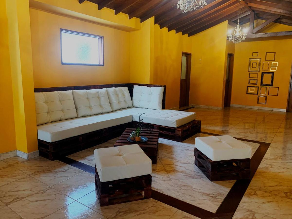 Hotel Porton Colonial Medellin Exterior photo