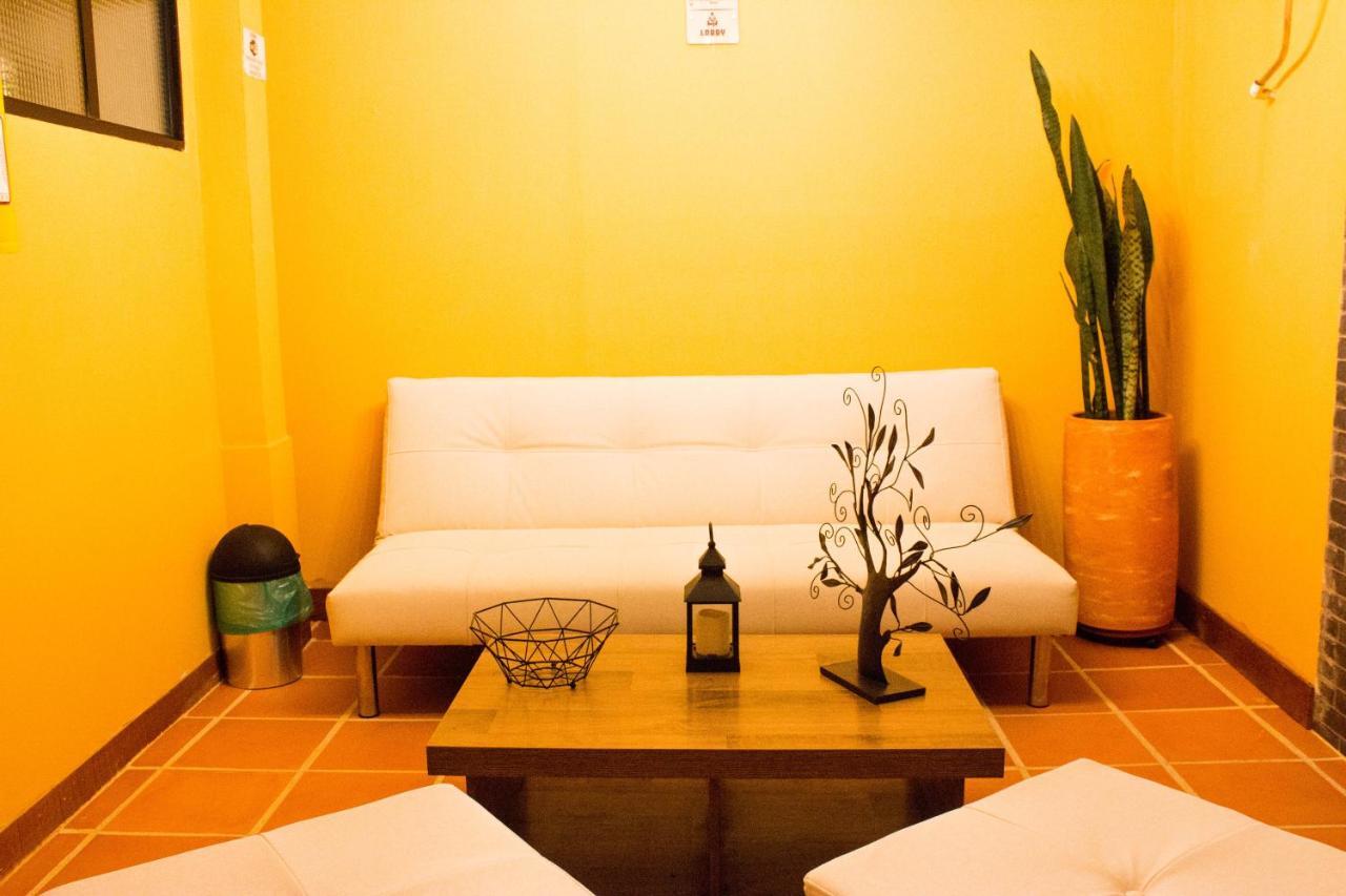 Hotel Porton Colonial Medellin Exterior photo